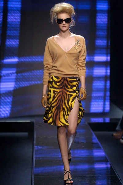 Look 8